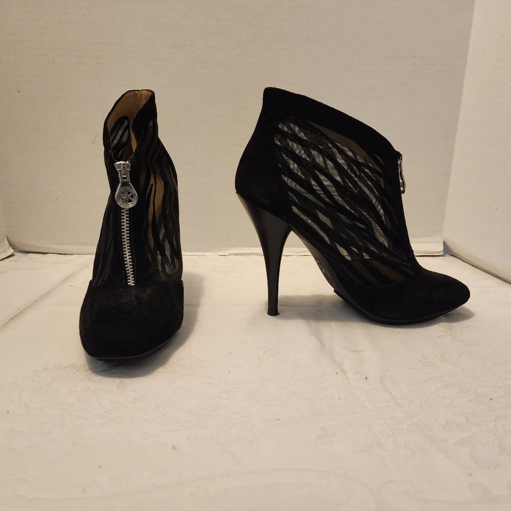 Size 10 M Michal by Miachael Kors Suede and Mesh Zebra Stripes Heel Booties
